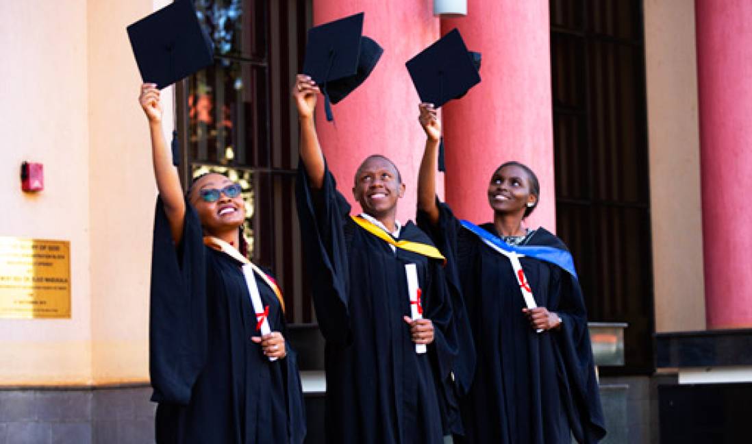 Invitation to Participate in 2025 Graduation Photoshoot